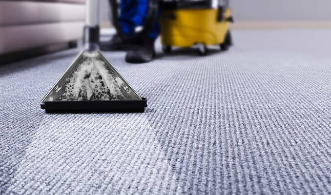 Professional vs. DIY Commercial Floor Cleaning: Which is the Better Option?