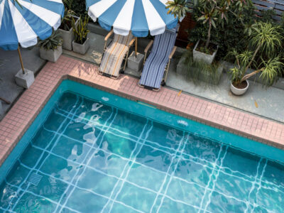 weekly pool cleaning service cost